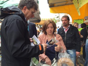 il sen. Roberto Cociancich in viale Papiniano