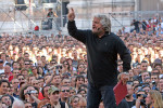 BEPPE GRILLO,V-DAY IN 15MILA IN PIAZZA A BOLOGNA